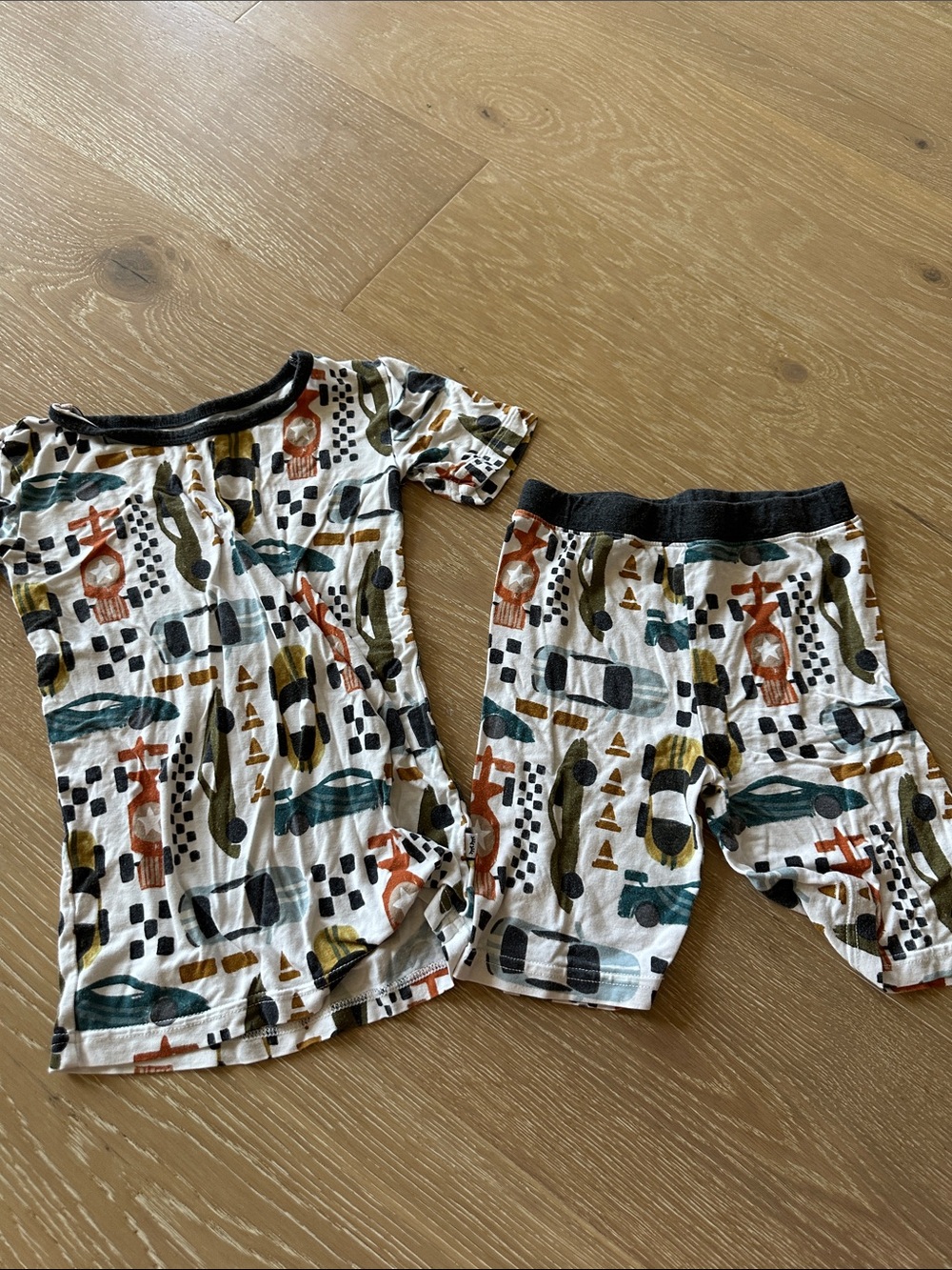 Little Sleepies Kids White Multicolor Abstract Print Pajama Set
